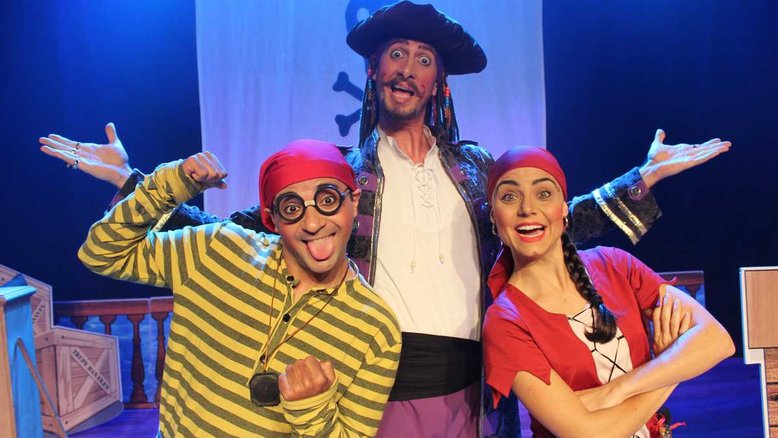 Espetáculo de teatro infantil Piratas do Caramba