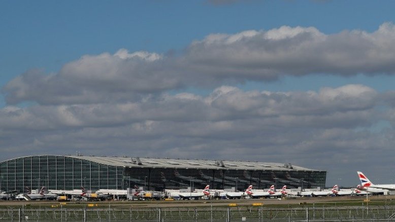 Críticas ao setor aéreo britânico pelo caos nos aeroportos