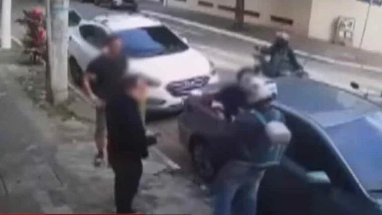 Criminosos trocam tiros com a polícia após assalto em restaurante nos Jardins