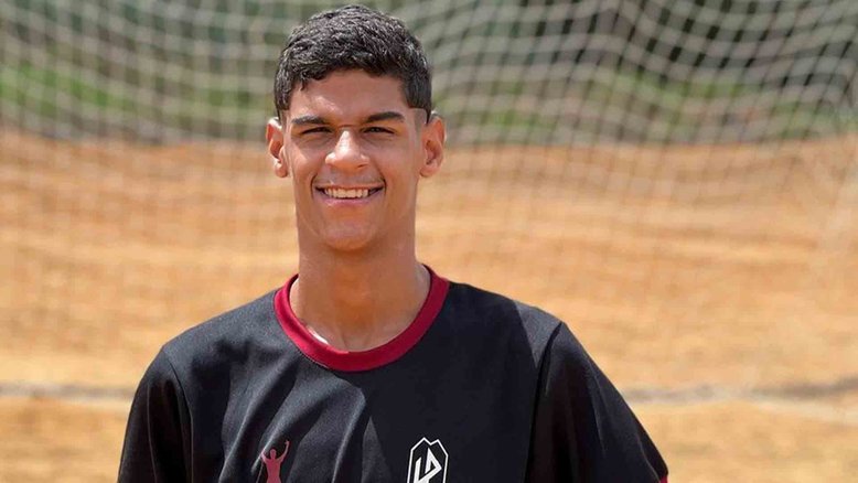 Após cinco dias ‘sumido’, Luva de Pedreiro diz que teve conta no Whatsapp hackeada