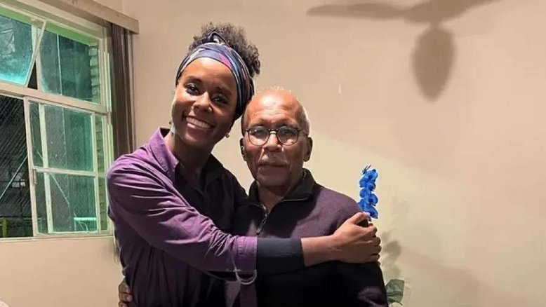 Maju Coutinho homenageia pai em seu aniversário: 'Homem que me ensinou'
