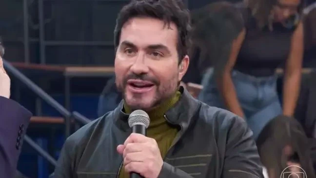 Rosto do Padre Fábio de Melo chama atenção e fãs : 