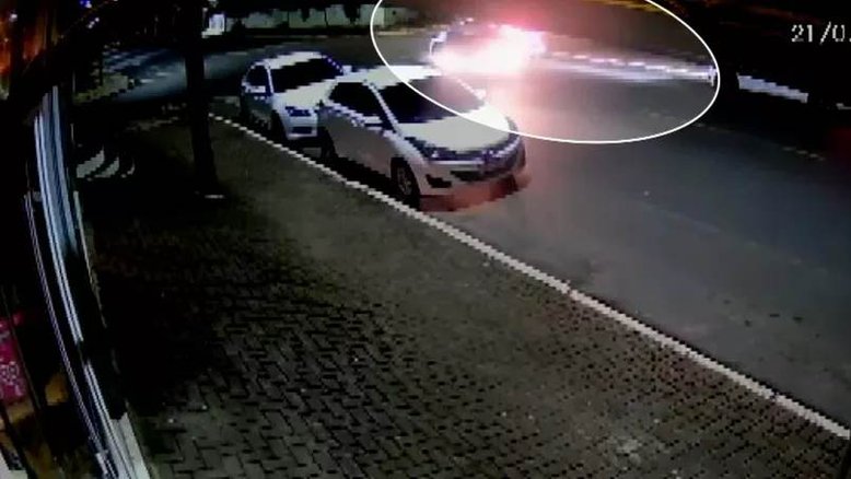 PR: Jovem fica ferida após ex bater contra o carro dela, em Prudentópolis