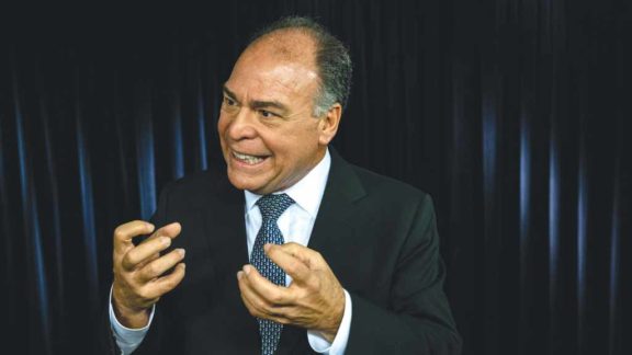 Bolsonaro dribla a lei para lançar pacote eleitoreiro de R$ 40 bilhões em benefícios sociais