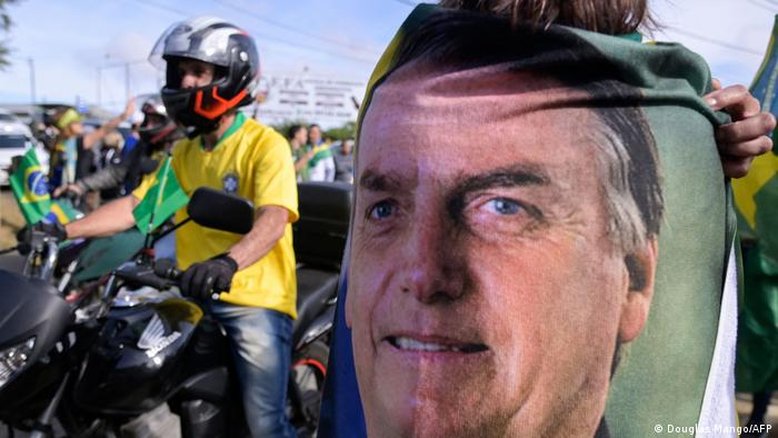 Mais de meio milhão assinam carta pelo Estado de direito