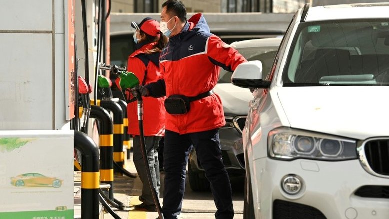 EUA sanciona rede internacional por vender petróleo iraniano