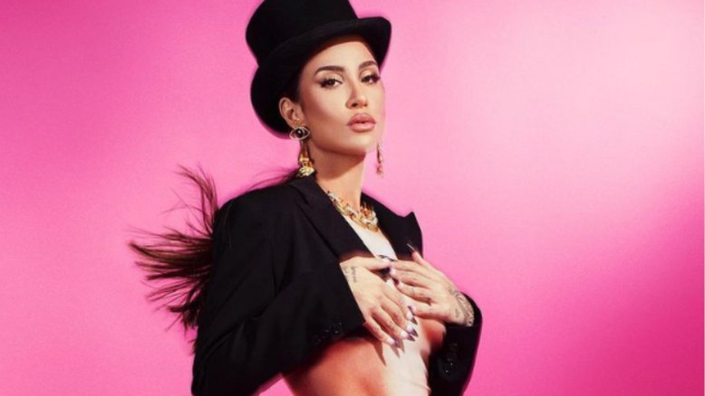 Bianca Andrade e seu smoking estilizado