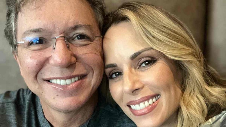 Boninho faz declaração apaixonada para Ana Furtado: 'Você é a minha protagonista'