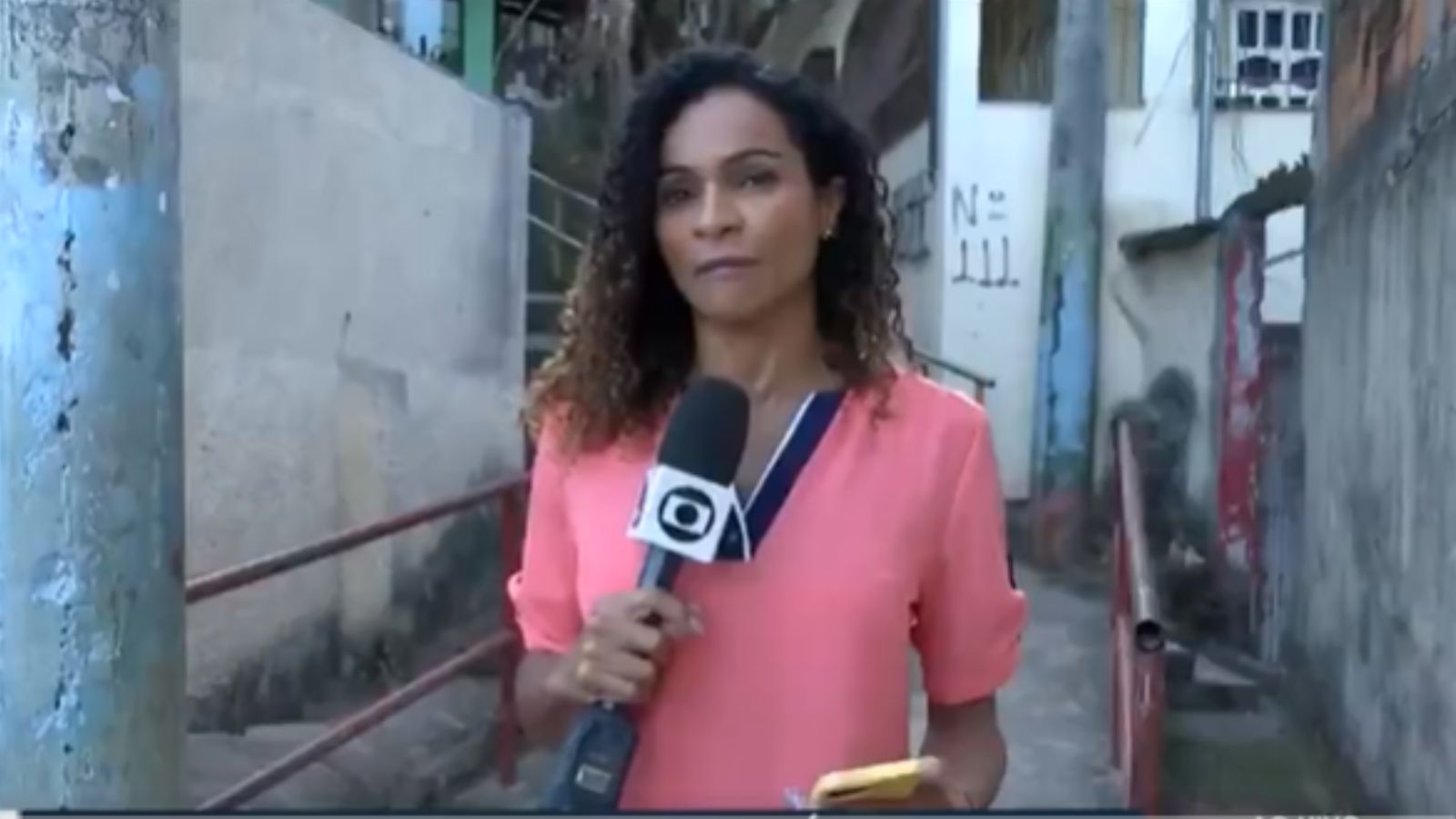 Jornalista Daniela Carla é ameaçada no Morro do Cabral