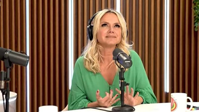 Vídeo: 'Tarde, né?', diz Eliana ao revelar com quantos anos perdeu a virgindade