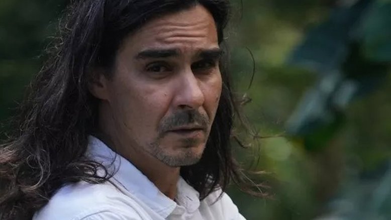 André Gonçalves cumpre prisão em casa e perde mais trabalhos: ‘Dívida só aumenta’