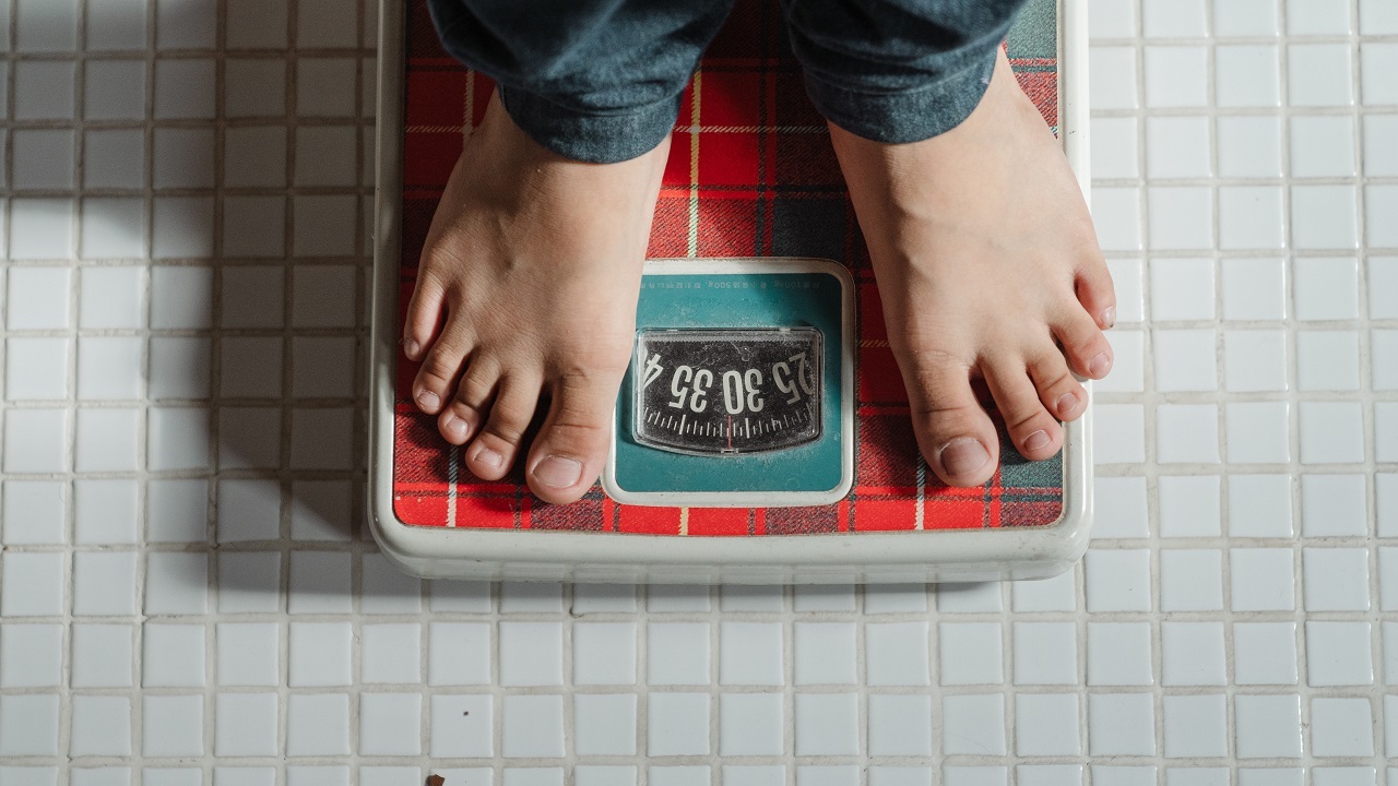 4 hábitos comunes que te impiden perder peso