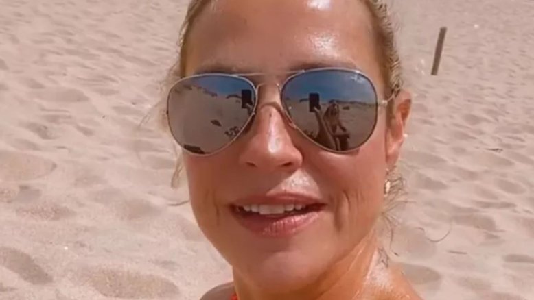 Luana Piovani na Praia do Guincho