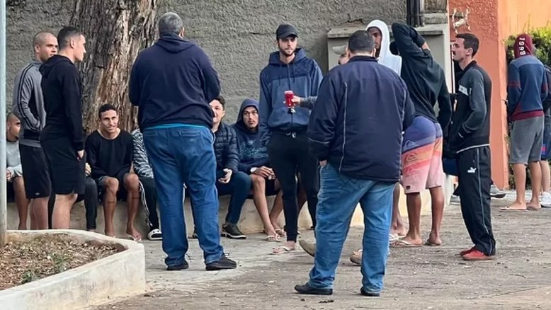 Jogadores do Mogi Mirim são expulsos de alojamento após invasão de grupo