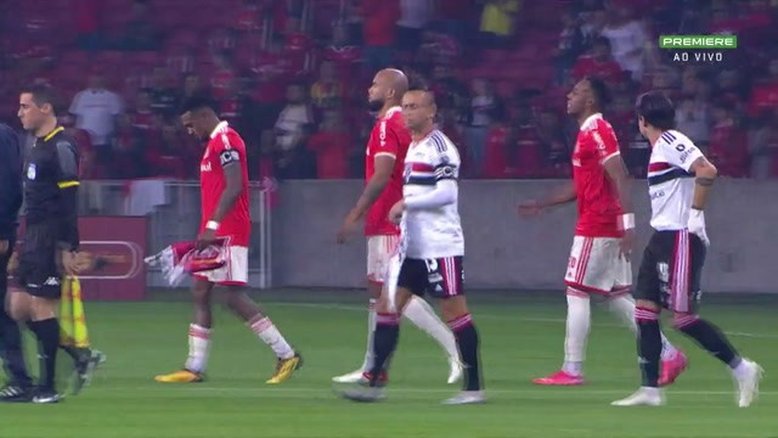 Internacional e São Paulo empatam em grande jogo de seis gols no Beira-Rio