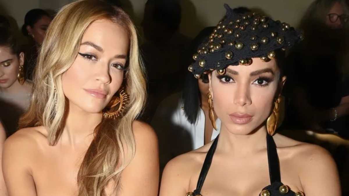 Rita Ora e Anitta assistem a desfile juntas na semana de moda de Paris: 'Te amo'
