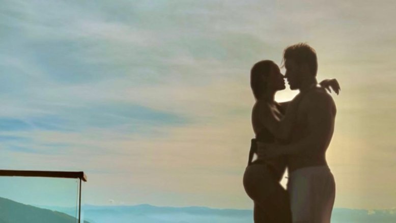 Sarah Andrade e Lucas Viana em Ilhabela