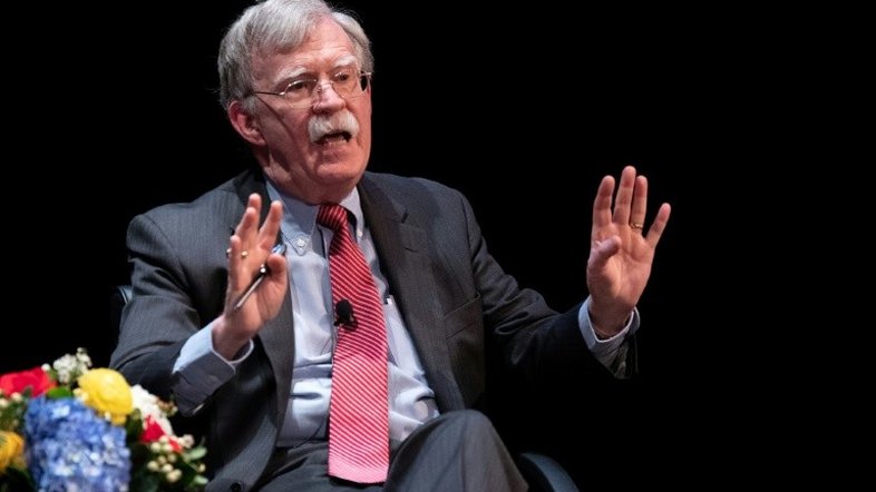 EUA revela complô do Irã para matar ex-assessor de segurança John Bolton