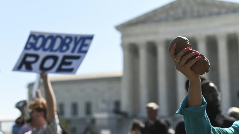 Proibição ao aborto se amplia pelos Estados Unidos