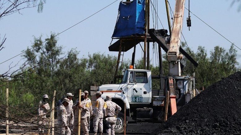 Esforços para resgatar mineiros são redobrados no México após 48 horas desde o desabamento
