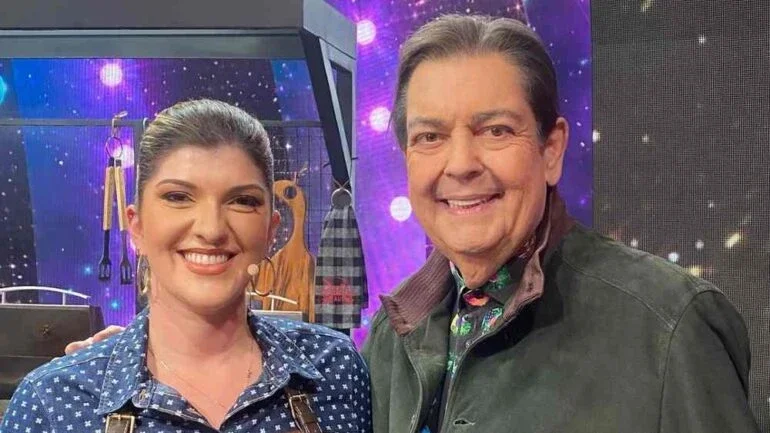 Conheça Júlia Carvalho, churrasqueira do 