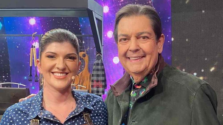Conheça Júlia Carvalho, churrasqueira do 'Faustão': 'Diretor me chamou no Instagram'