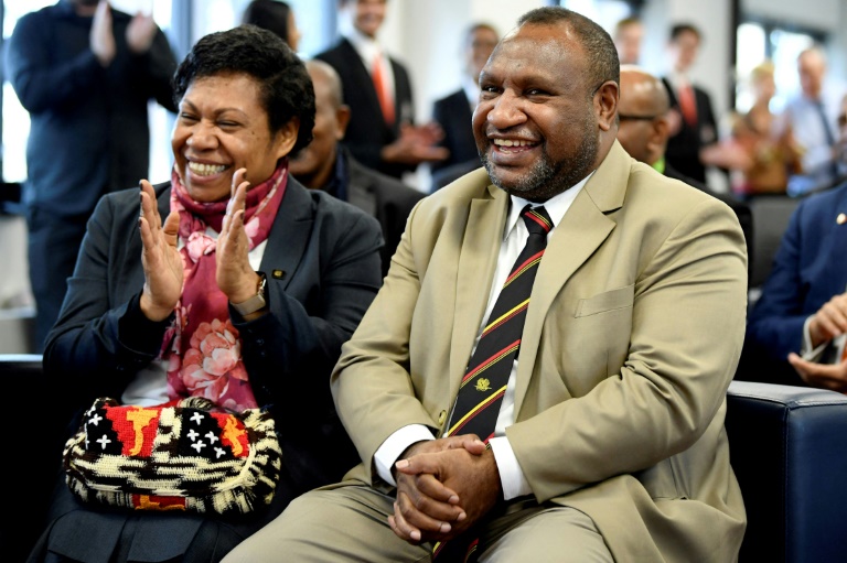 Papua-Nova Guiné reelege primeiro-ministro Marape