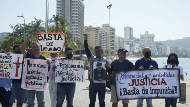 Protesto contra novo assassinato de jornalista no México
