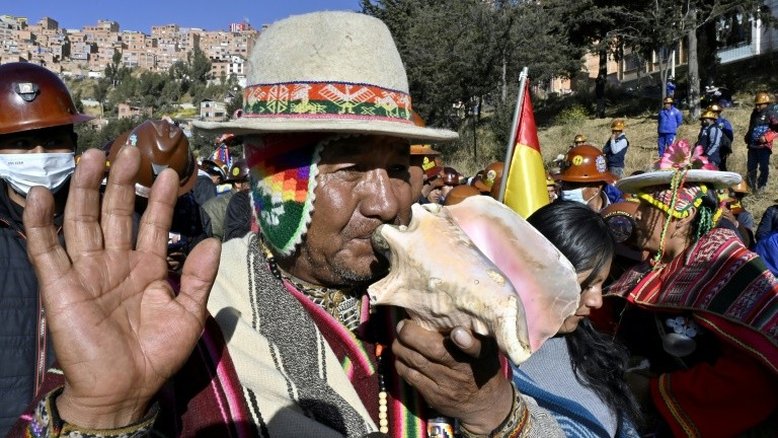 Túmulo de sacerdote de 3.000 anos é encontrado no Peru