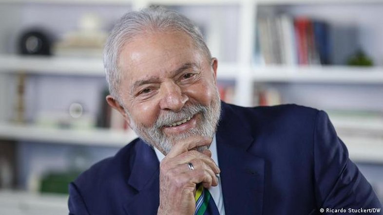 Pesquisa Ipec aponta Lula 12 pontos à frente de Bolsonaro