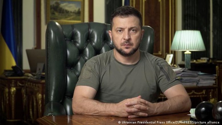 Zelenski diz que mundo esteve a um passo de desastre nuclear em Zaporíjia