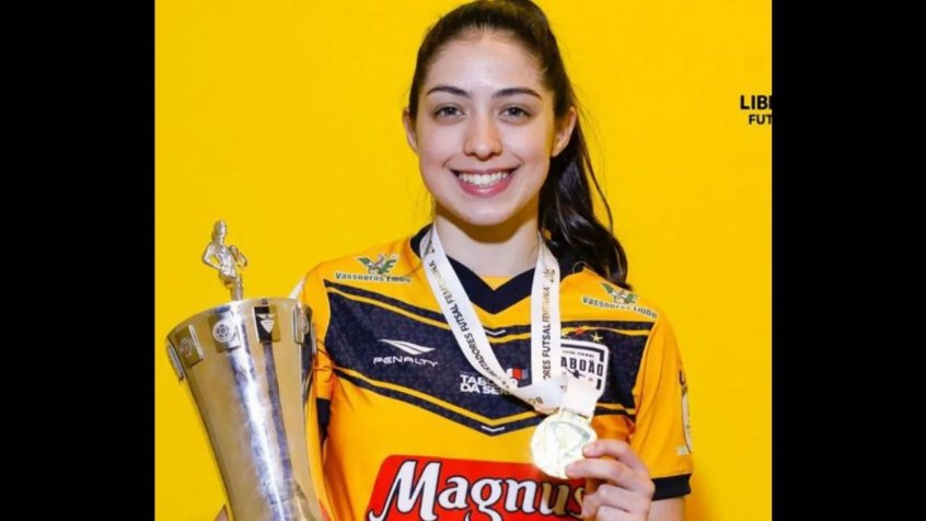 Campeã da Libertadores, jogadora de futsal morre aos 20 anos
