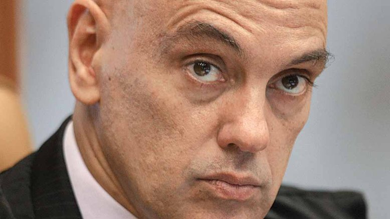 Alexandre de Moraes manteve a promessa de rigor e mandou a PF apurar mensagens de apoiadores do presidente