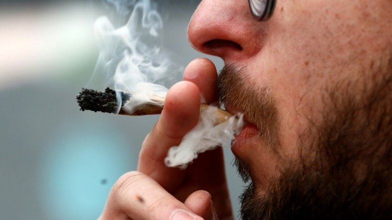 Ministro do STJ: uso da maconha tem 'lado terapêutico, assim como beber vinho'