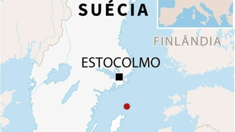 Incêndio em balsa com 300 pessoas na Suécia é apagado