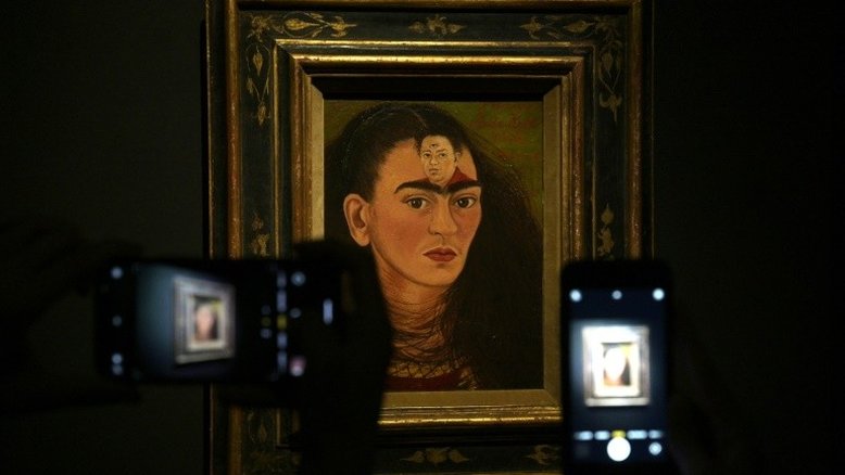 Malba expõe autorretrato de Frida Kahlo, a mais cara obra latino-americana