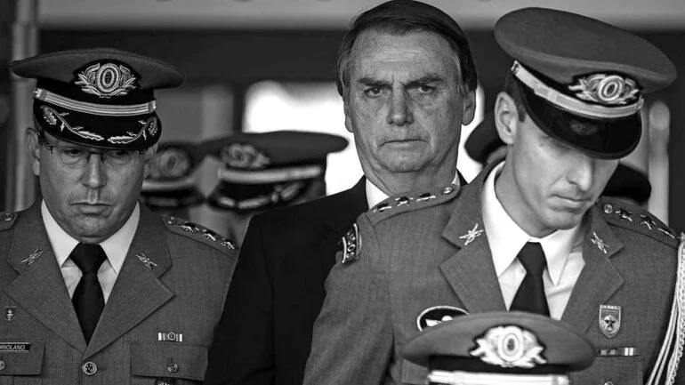 2022 Bolsonaro tenta diluir as instituições dizendo ter o apoio dos militares: pela segunda vez a sociedade civil reage com uma carta em defesa da democracia