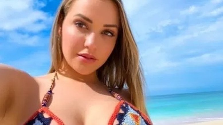 Atriz pornô termina casamento após marido não querer transar: 'Chorava'