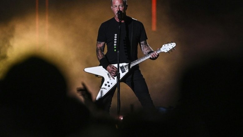 Rosalía e Metallica serão atrações de festival contra a pobreza em Nova York