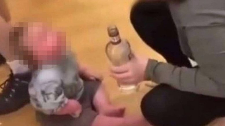 Casal é preso após dar dose de vodca a bebê na Inglaterra