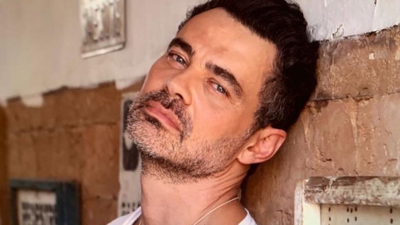 Carmo Dalla Vecchia se considera 'virgem' no sexo heterossexual: 'Nunca transei com mulheres'