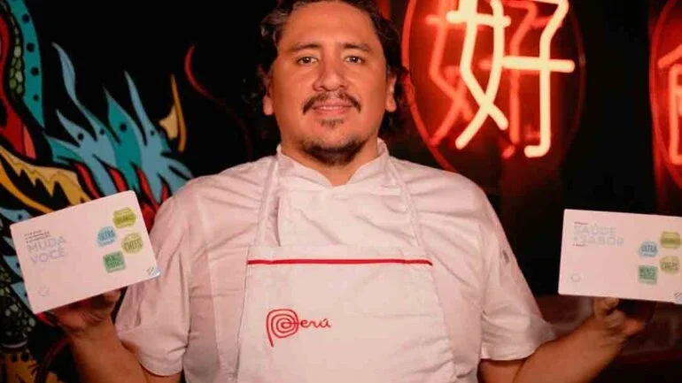 Chef Marco Espinoza cria marmita congelada de ceviche