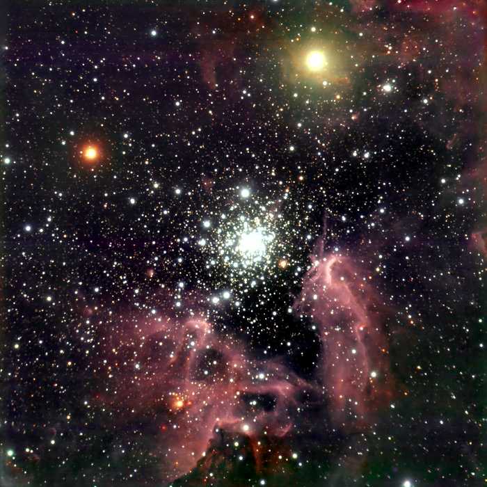 NGC 3603 é um aglomerado estelar aberto localizado no braço espiral de Carina da Via Láctea, na região da Constelação de Carina, a uma distância de cerca de 20 mil anos-luz. A massa total das estrelas quentes em NGC 3603 é superior a 2 mil massas solares. Uma conclusão importante do estudo dessa região é que existem muitas estrelas de massa sub-solar em NGC 3603. Essas estrelas de baixa massa formam-se em violentas explosões estelares. A idade geral das estrelas na fase de contração, que estão localizadas na região mais interna de NGC 3603, foi de 300 mil a 1 milhão de anos