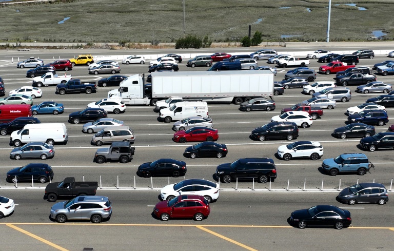 Califórnia proibirá venda de carros a diesel e gasolina até 2035