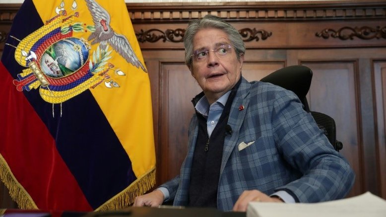 Presidente do Equador é submetido com sucesso a cirurgia nos EUA