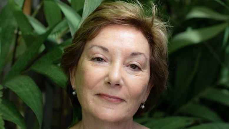 Escritora Helena T