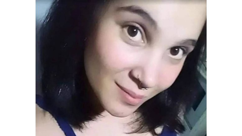 Mulher de 25 anos é morta dentro de casa; ex-marido tenta se matar e é detido