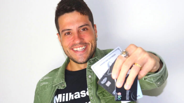Especialista em milhas, Lucas Fialho dá dicas sobre como transformar pontos do cartão em viagens