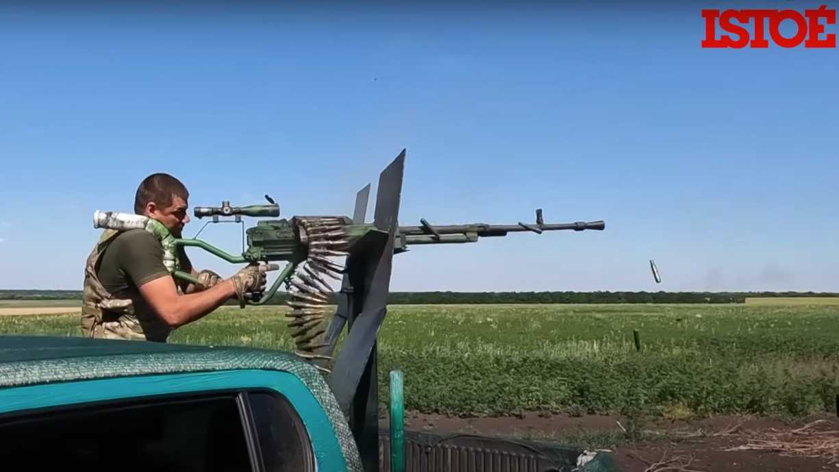Russos mostram ofensiva com armas poderosas em Donbas, na Ucrânia