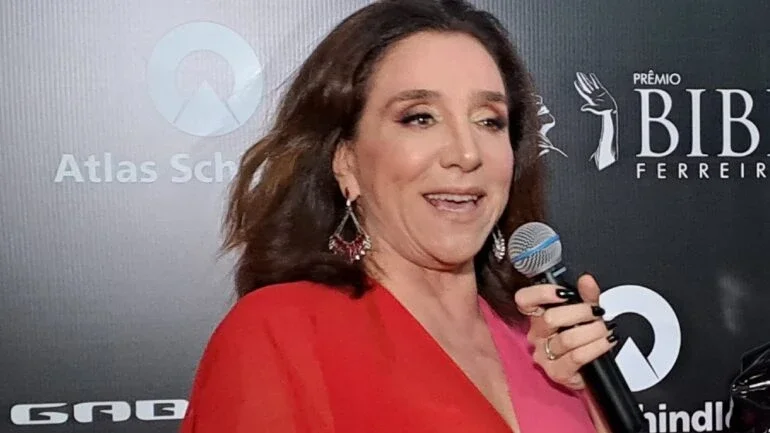 Marisa Orth declara voto em Lula e detona Bolsonaro: 